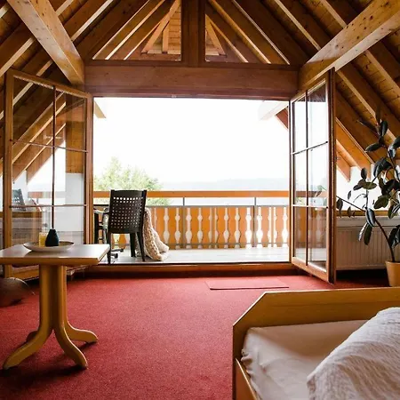 Gaestehaus St. Martin 3*