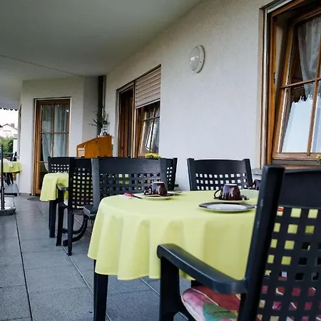 Gaestehaus St. Martin Bed & Breakfast 3*